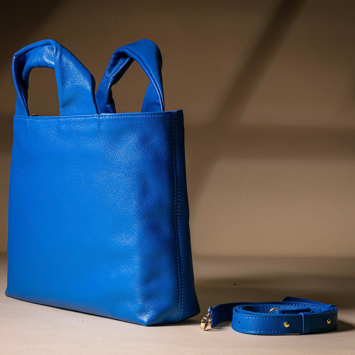 Mairi Medium Blue Tote