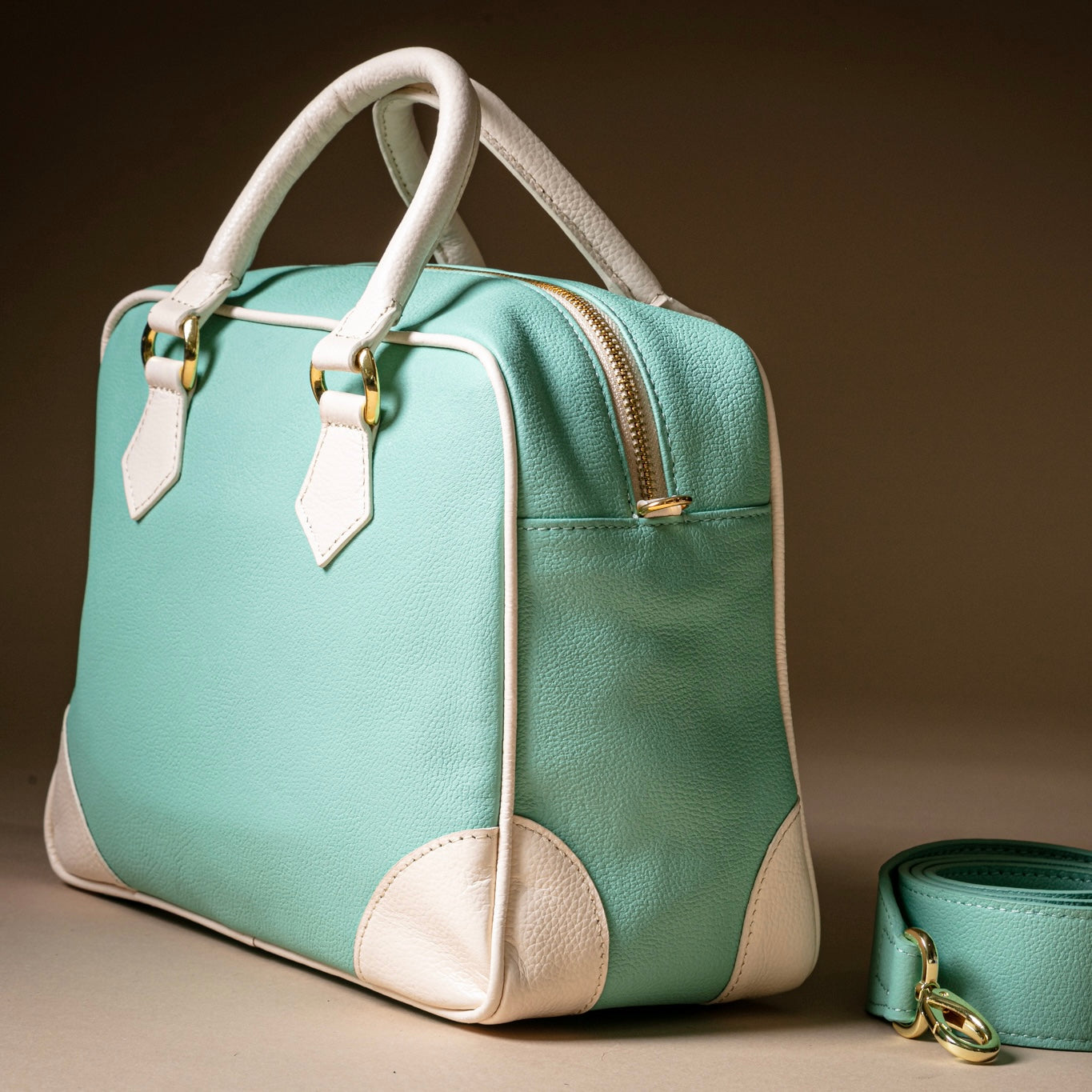 Turquoise /Cream Bowling Bag