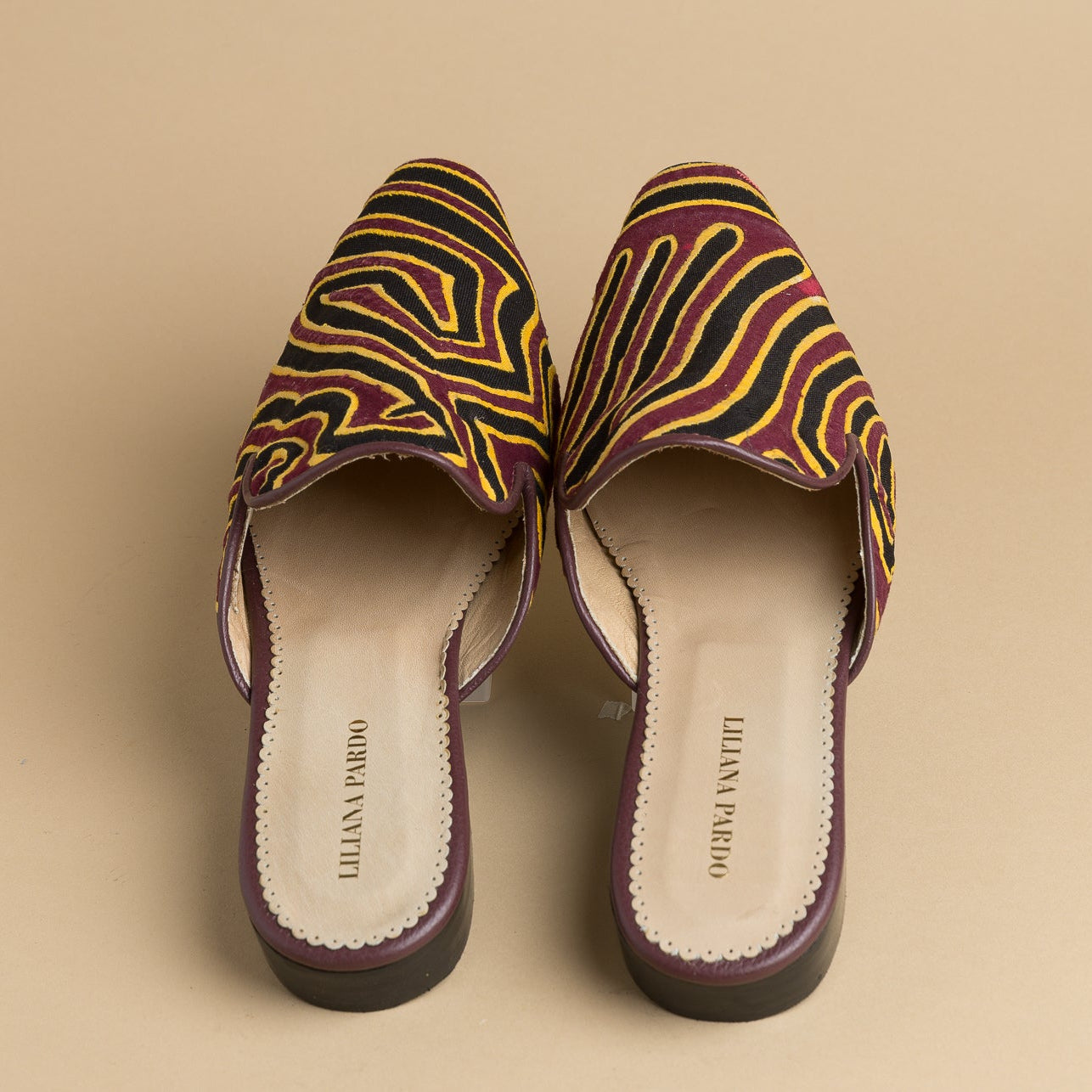 Mola Mules | Wine Multicolor